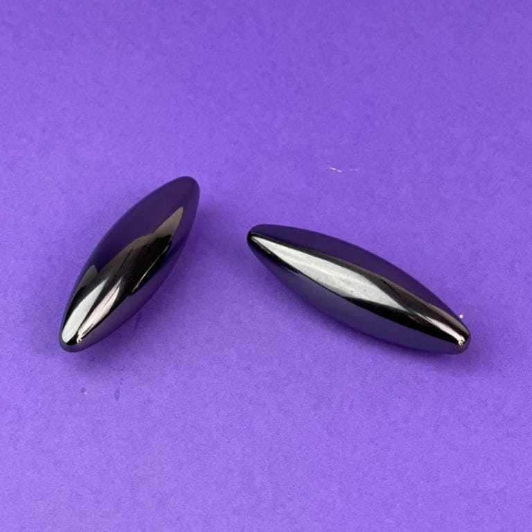 Powerful rattlesnake magnets for kids' science experiments, plastic-free interactive party bag filler